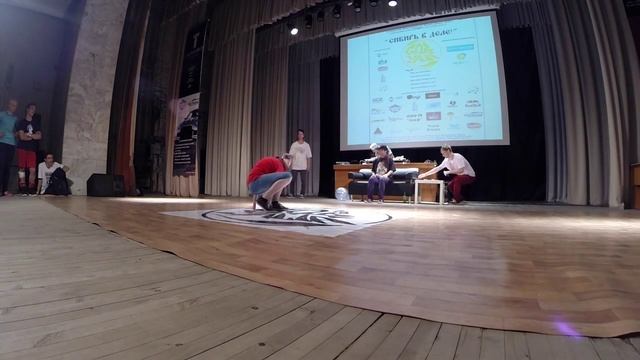 ZIZU vs NATALI | YALTA SUMMER JAM 2015 SIBERIAN CYPHER смотреть онлайн