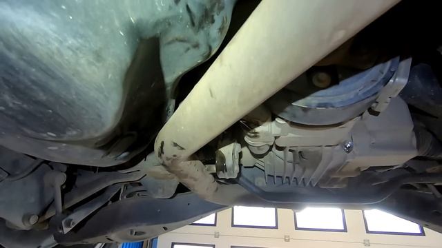 Wymiana oleju Haldex/haldex oil change/skifte haldex olje/haldex oil wechsel смотреть онлайн