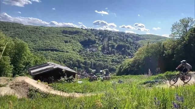 Trailcenter Hohe Wand Wiese Wienerwald mit Don Bernardo, Walt und Jana смотреть онлайн