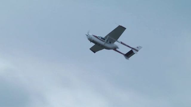 Cessna 337. Аэродром Мочище смотреть онлайн