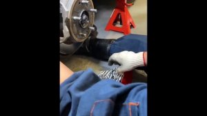 How to replace honda stream rear brake pads.