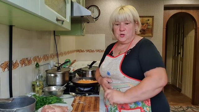 Готовила обед. Очень вкусные крученики в подливе смотреть онлайн