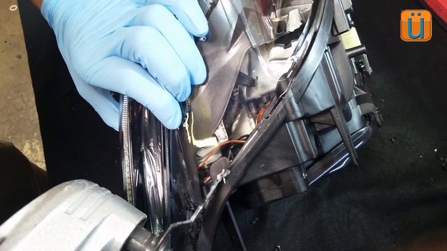 E60 Hella OEM Headlight - High Resolution - DIY for Headlight Opening Part 1 смотреть онлайн