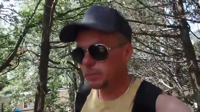 В Симеизе Аня Денис и Василиса / Жарим шашлык / Светелка / Мамин рецепт огурцов Vlog_556 смотреть онлайн