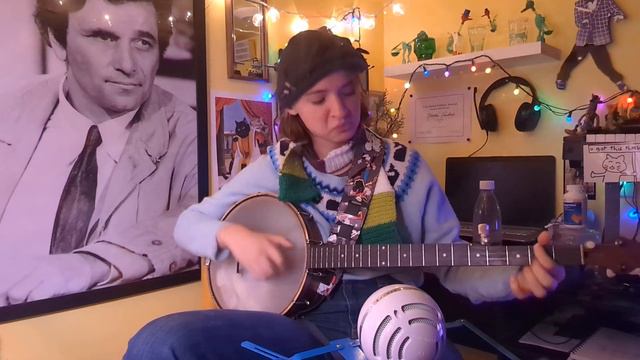 A Very Loud Rendition Of Honey In The Rock on Clawhammer Banjo смотреть онлайн