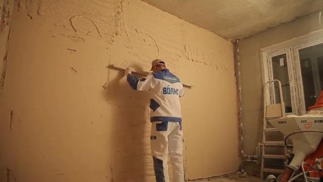 ШТУКАТУРИМ СТЕНЫ МЕХАНИЗИРОВАННЫМ СПОСОБОМ смотреть онлайн