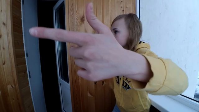 СОБАКА НАПИСАЛА ПОД ДВЕРЬ | БОМБИТ!! смотреть онлайн