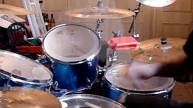 Drumming to My Favourite Game by The Cardigans смотреть онлайн