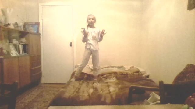 как  делать стойку у стены