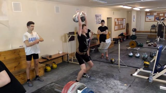 Воробьёв Дмитрий, 2002 г. р., длинный цикл 32 кг, 7 минут, 42 подъема