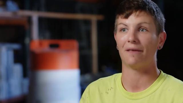 Women in the Trades смотреть онлайн