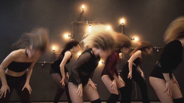 Vogue Femme Advanced Course by Cobra & Verushka Bonchinche смотреть онлайн