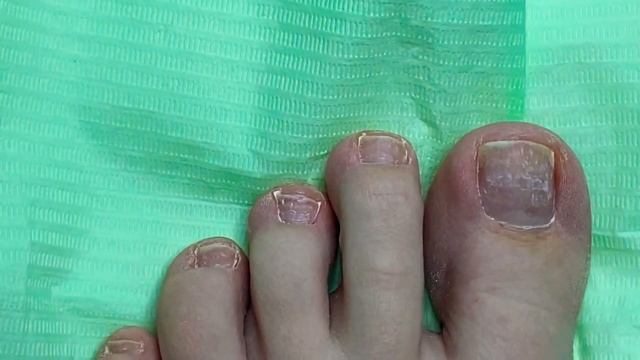 ПЕДИКЮР на себе ? ногтям нужен отдых ? аппаратная обработка пальчиков ?? смотреть онлайн