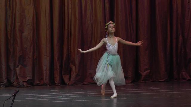 Школа №4 Глебова Полина "Лето" Звенигород 18.04.2017 Новые имена Звенигорода 2017 смотреть онлайн