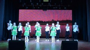 Песня - Я гражданин России - анс. ВЕСНУШКА.MOV
Автор Яков Перадзе