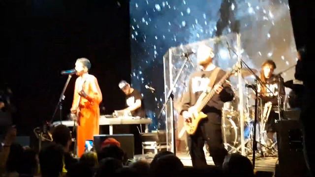 Noize MC @ Киев Atlas 14.12.17 - Вселенная бесконечна смотреть онлайн