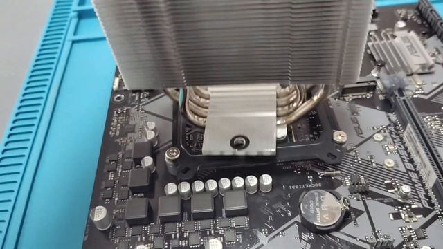 INSTALACION DE DISIPADOR SE-214 -XT ARGB WHITE AMD. смотреть онлайн
