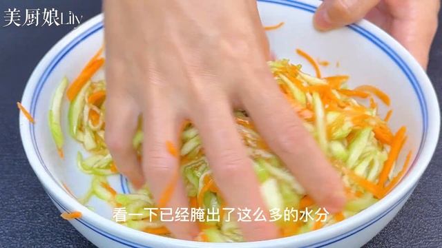 早餐別買了，教你懶人水煎包，不發麵不擀皮，皮薄餡鮮一口一個香，Chinese Steamed Buns，#絲瓜肉餡水煎包 ! Quick and easy! You will be addicted смотреть онлайн