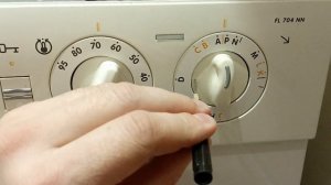 Как снять ручку переключателя со стиральный машины ZANUSSI