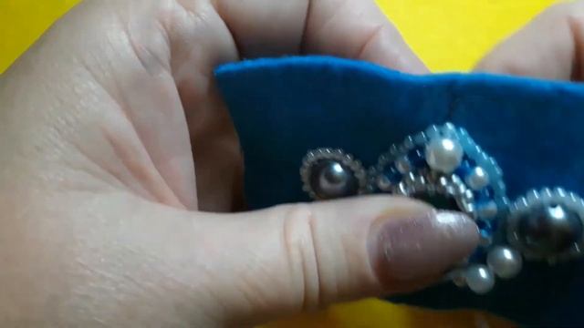 Украшение ручной работы из бисера и бусин № 8 смотреть онлайн