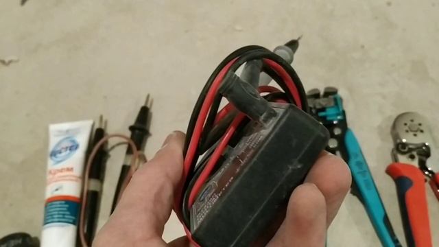 Показываю свой ручной инструмент,которым делаю электромонтаж смотреть онлайн