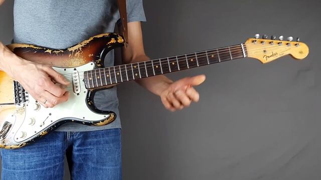 Looping a slight overdriven Fender Stratocaster guitar and Mesa Boogie Mark amp смотреть онлайн