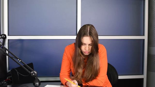 American English - Lesson 9 - Present Simple (He, She, It) Question form смотреть онлайн