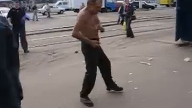 Реальный махач на Героев труда!!! смотреть онлайн