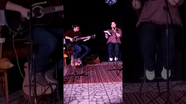 Оксана Шапеева и Богдан Вельтман - небо ( стихи под гитару) смотреть онлайн