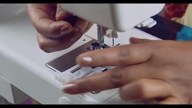 10 automatic button holes sewing (Usha Janome Style Maker Series) смотреть онлайн