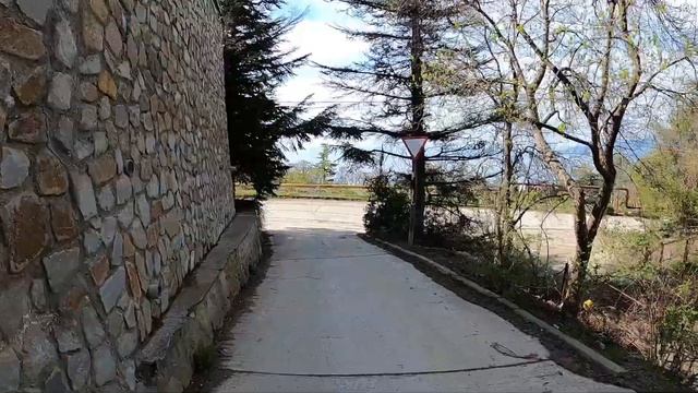 На ПАРАД ТЮЛЬПАНОВ пешком. От трассы до Никитского Ботанического Сада. Прогулки по Никите смотреть онлайн