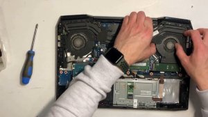 Разборка и чистка HP Omen 15-ce052ur (3FW88EA)