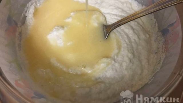 Mannikin on kefir with black currant смотреть онлайн