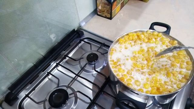 ВАРЕНЬЕ ИЗ ЖЁЛТОЙ ЧЕРЕШНИ ! ЯНТАРНОЕ КОРОЛЕВСКОЕ ВАРЕНЬЕ! ОБАЛДЕННЫЙ РЕЦЕПТ !С ЛИМОНОМ И АПЕЛЬСИНОМ смотреть онлайн