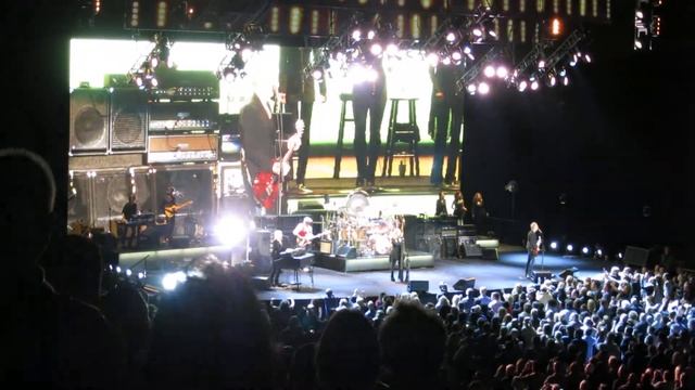 Fleetwood Mac Live at Oracle Arena: "Don't Stop" смотреть онлайн