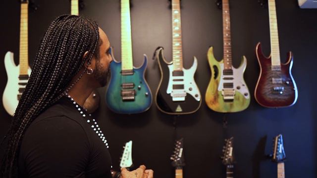 Parede de Ibanez - Algumas de Minhas Guitarras смотреть онлайн