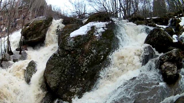 Водопад Кук-Караук весной. смотреть онлайн