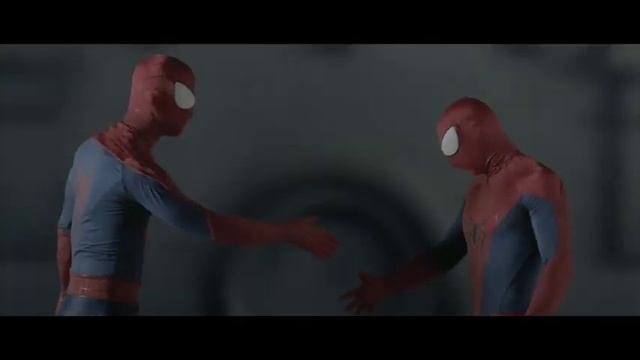 Iniesta, Diego López, Valdés y Arbeloa en el spot de Spiderman 2 смотреть онлайн