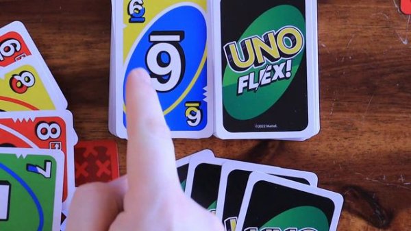 How to Play Uno Flex in 3 minutes (Uno Flex Rules in English)