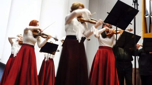 Альфред Шнитке "Сюита в старинном стиле" смотреть онлайн