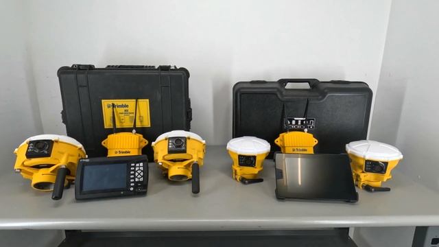 Comparison - Trimble GCS900 vs Earthworks GPS Machine Control Systems смотреть онлайн
