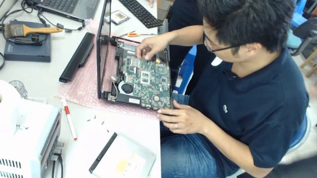 Nâng cấp Laptop Asus K43s từ i3 2310M lên i5 2410M смотреть онлайн