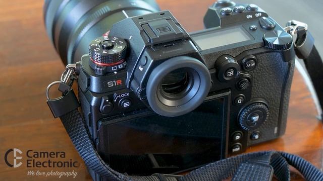 PANASONIC S1 & S1R FULL-FRAME Mirrorless: Part I of IV: The Build and Feel смотреть онлайн