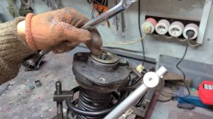 Замена пружин передней подвески VAG.Как увеличить клиренс передка? Проставки пружин JETTA USA 6 201