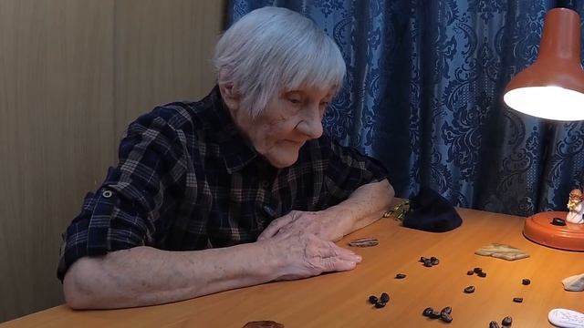 Что ждет в ближайшем будущем? Гадание на бобах. смотреть онлайн
