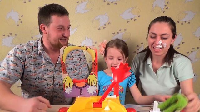 Пирог в лицо мальчики против девочек челлендж кого довели до слез смотреть онлайн