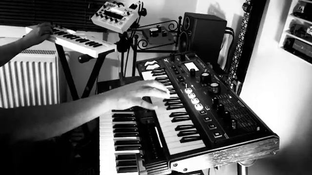 005 - Roland FA-06, Mininova and Mopho in a short Cm piece (06.10.18) смотреть онлайн