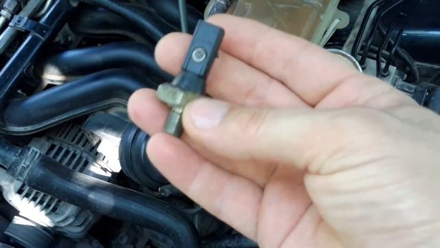 ДАТЧИК ДАВЛЕНИЯ МАСЛА ПАССАТ Б смотреть онлайн