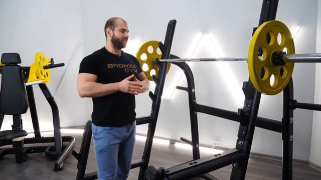 Жим от плеч PL-1704 и Рама для приседов BR-1015 от BRONZE GYM смотреть онлайн