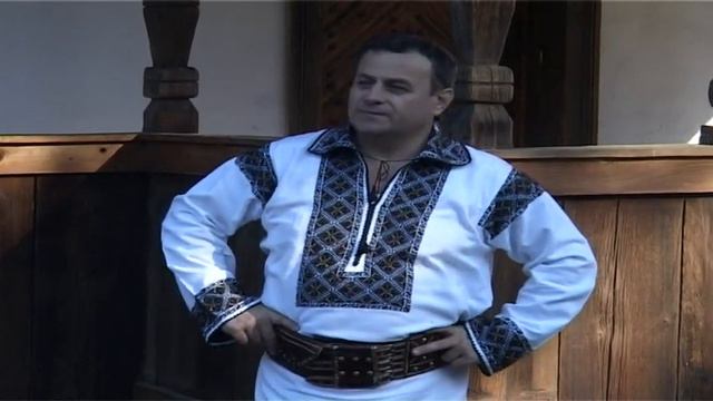 GEORGE FINIS CINE ARE DOR PE VALE смотреть онлайн